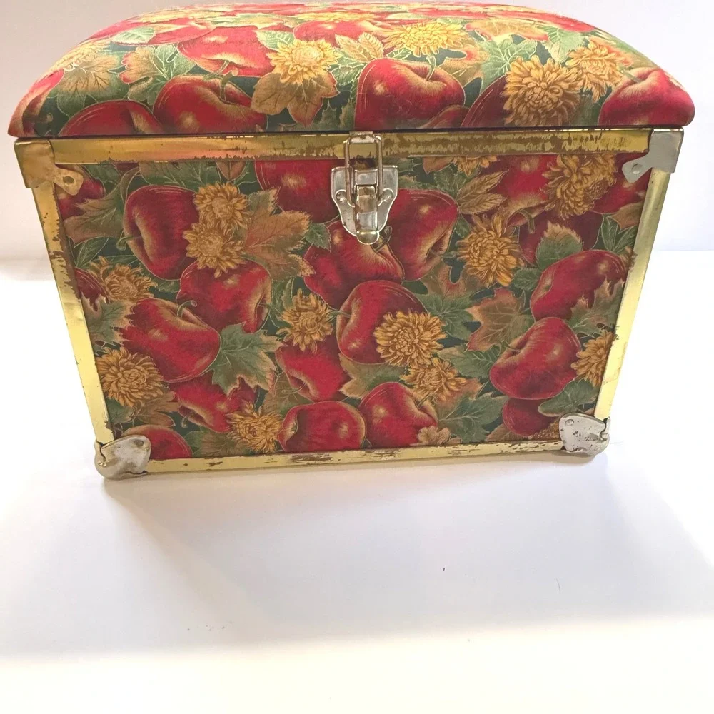 Vintage Style Apple Floral Storage Trunk Padded Ottoman Gold Trim Small Chest